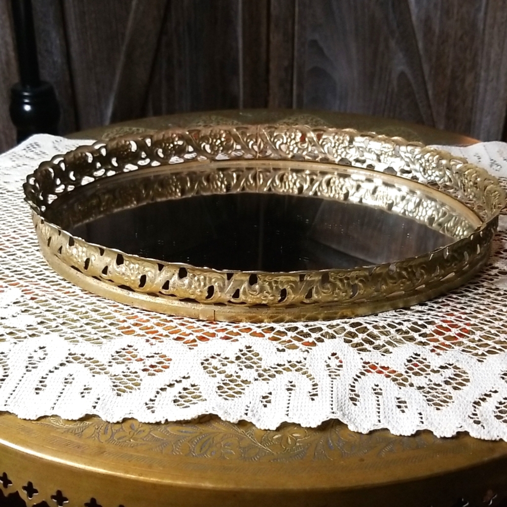 Vintage Oval Mirror Vanity Tray-Silver Floral Trim - Picture 1 of 6